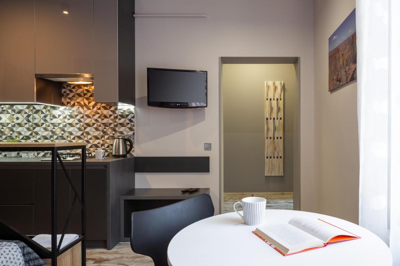 Lion King Danyla 1 Apartman Lviv Kültér fotó